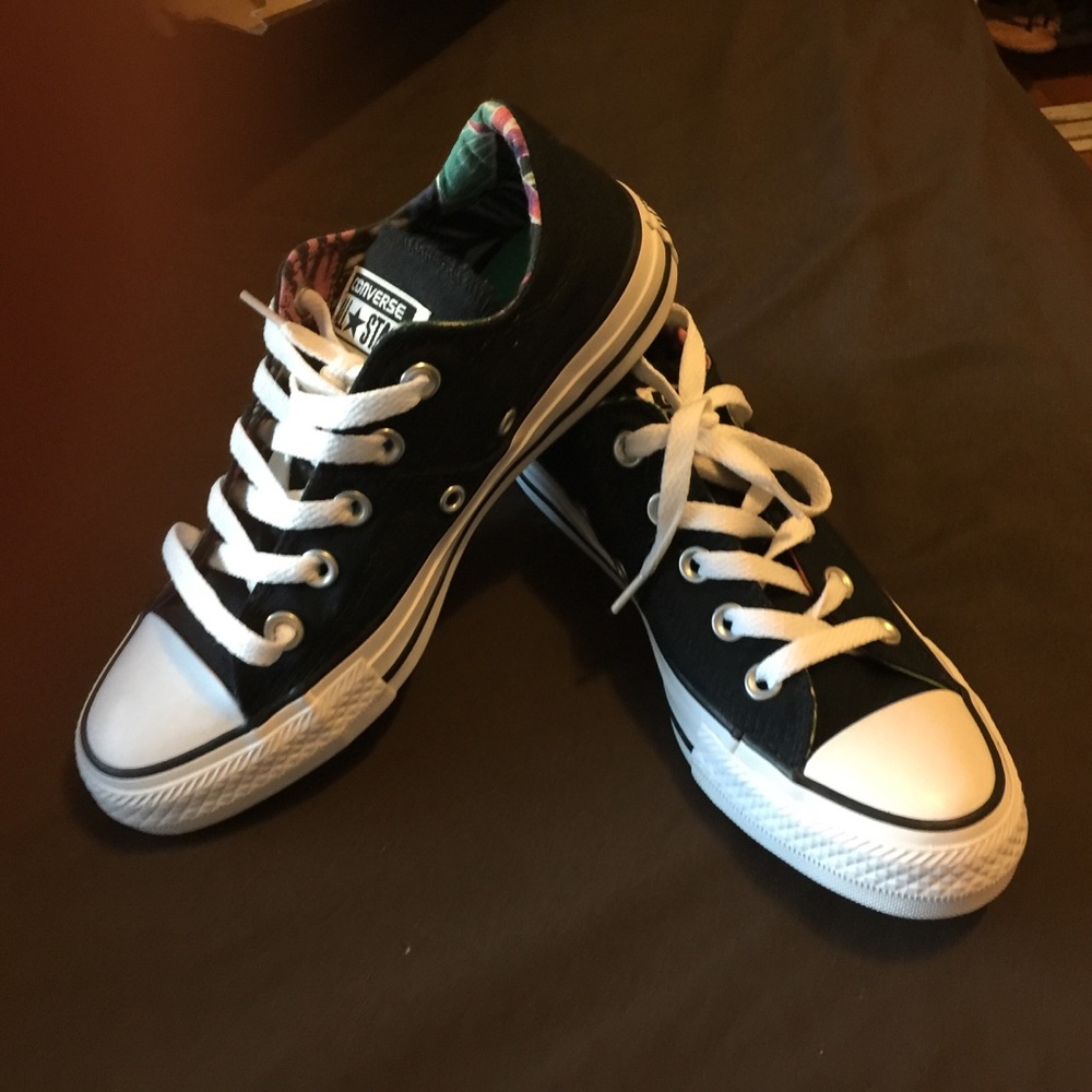 New women’s black Converse shoes sx 5